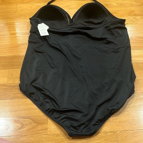 NWT Time and tru women’s black full seat coverage one piece swimsuit size 3X . - Picture 3 of 7